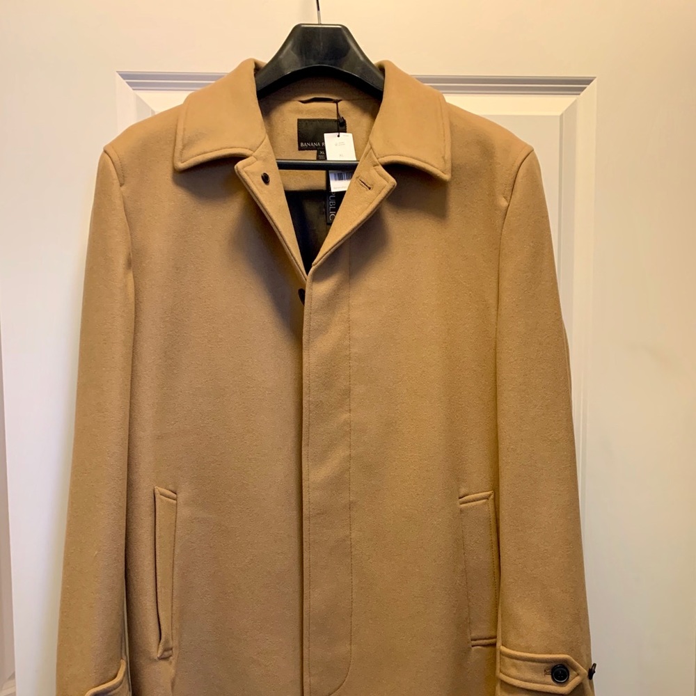 Men’s Banana Republic XL camel topcoat